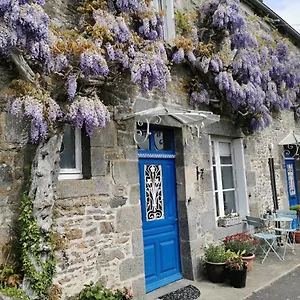  Couette-café 'les Portes Bleues' D'hotes
